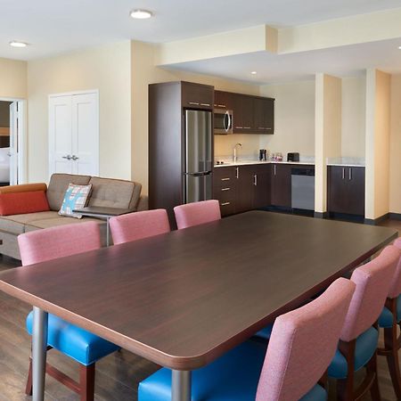 Towneplace Suites By Marriott Toronto Оуквил Екстериор снимка